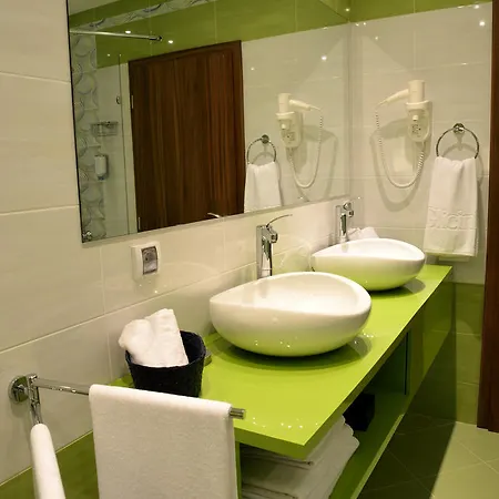 Glicinia 3* Golden Sands