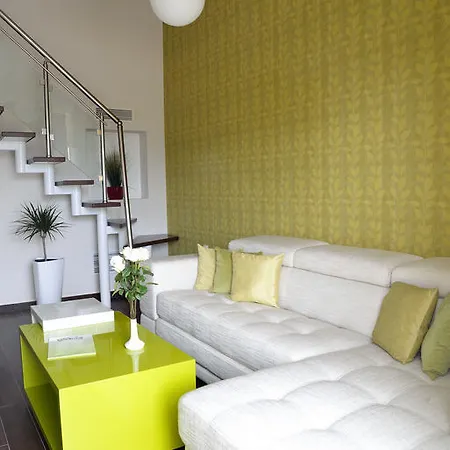 Glicinia Hotel 3*