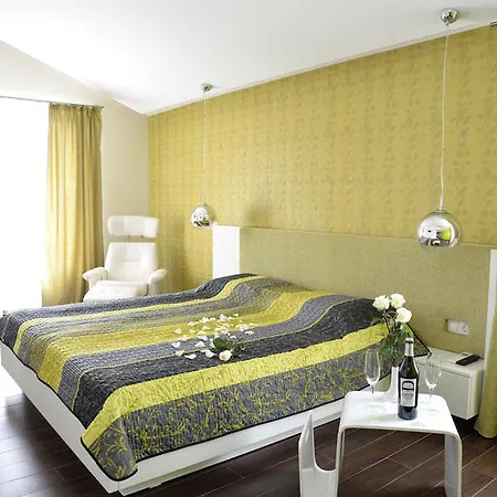 Glicinia Hotel Goudstrand