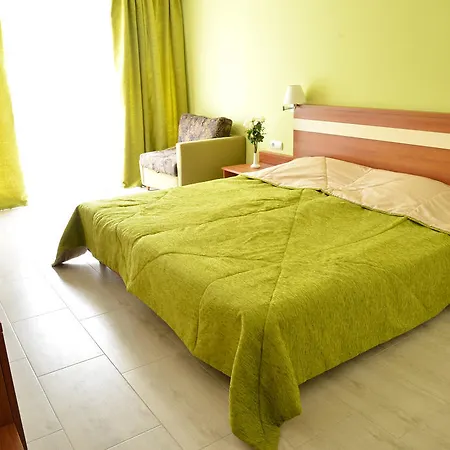 Glicinia 3* Golden Sands